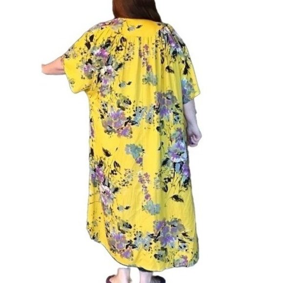 Umgee PLUS Friendly Wildflower Chorus kimono yellow - Picture 2 of 2